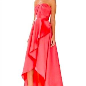 monique lhuillier high low strapless gown